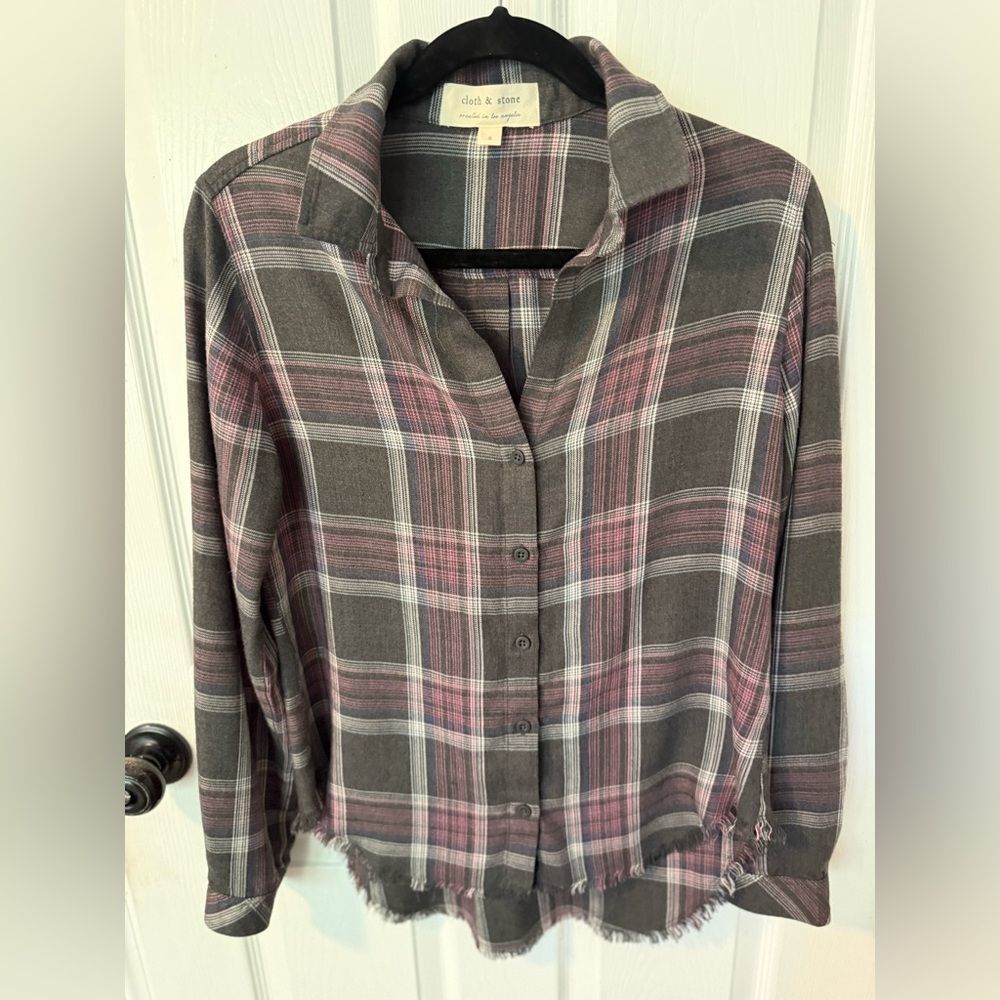 Cloth & Stone Plaid Raw Hem Button Down Shirt Grey Pink Small Anthropologie